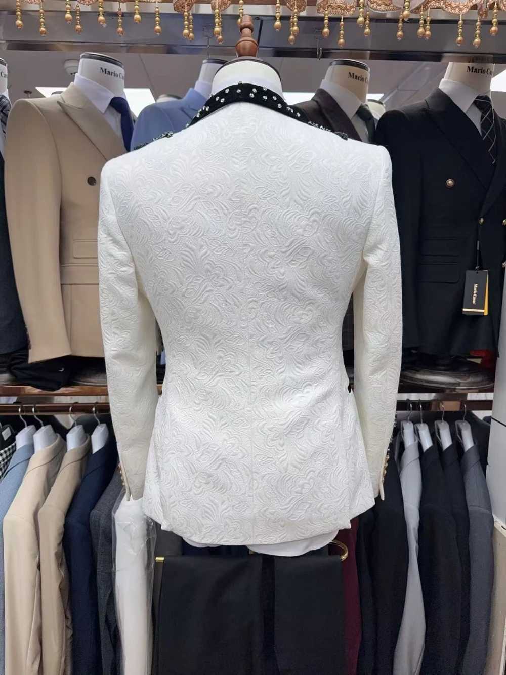 판매 중 고급스러운 숄 라펠 남성 정장 맞춤형 자카드  - Mens Grooming On Sale 리뷰 및 가격